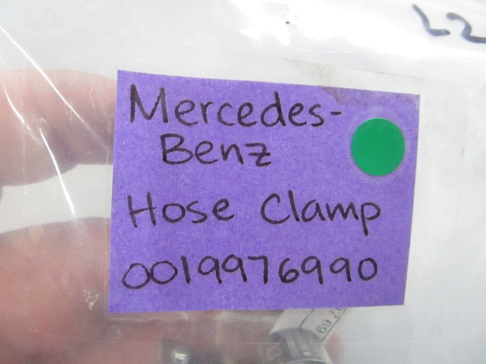NEW OEM 0019976990 Mercedes-Benz Hose Clamp 0810