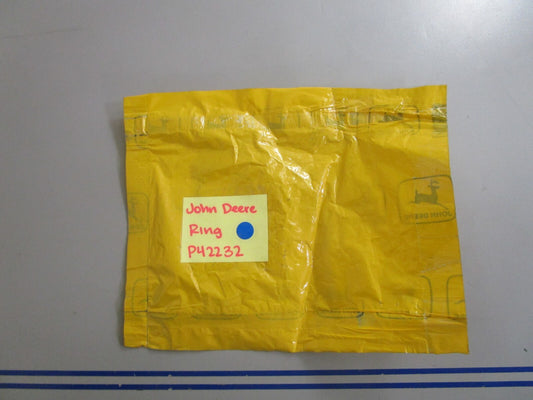 *NEW OEM* 0810 John Deere Ring P42232