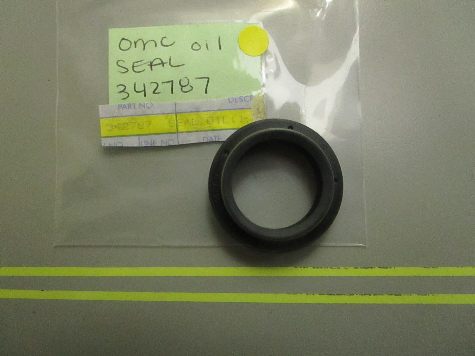 *NEW OEM* 0810 OMC Johnson Evinrude Oil Seal 342787 0342787