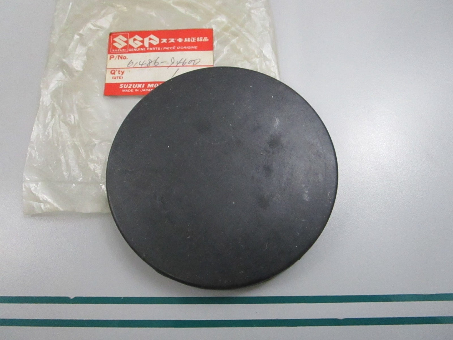 NEW OEM 61486-94600 Suzuki Cover Cap 0810