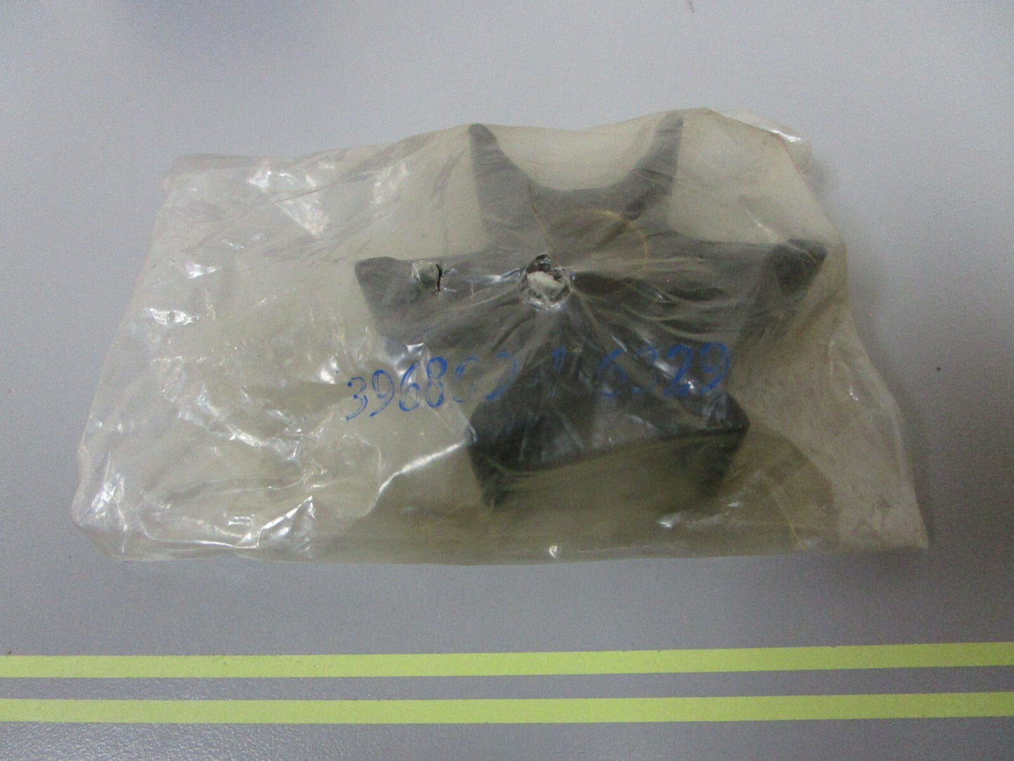 *NEW OEM* 0810 OMC Johnson Evinrude Impeller 396806 0396806