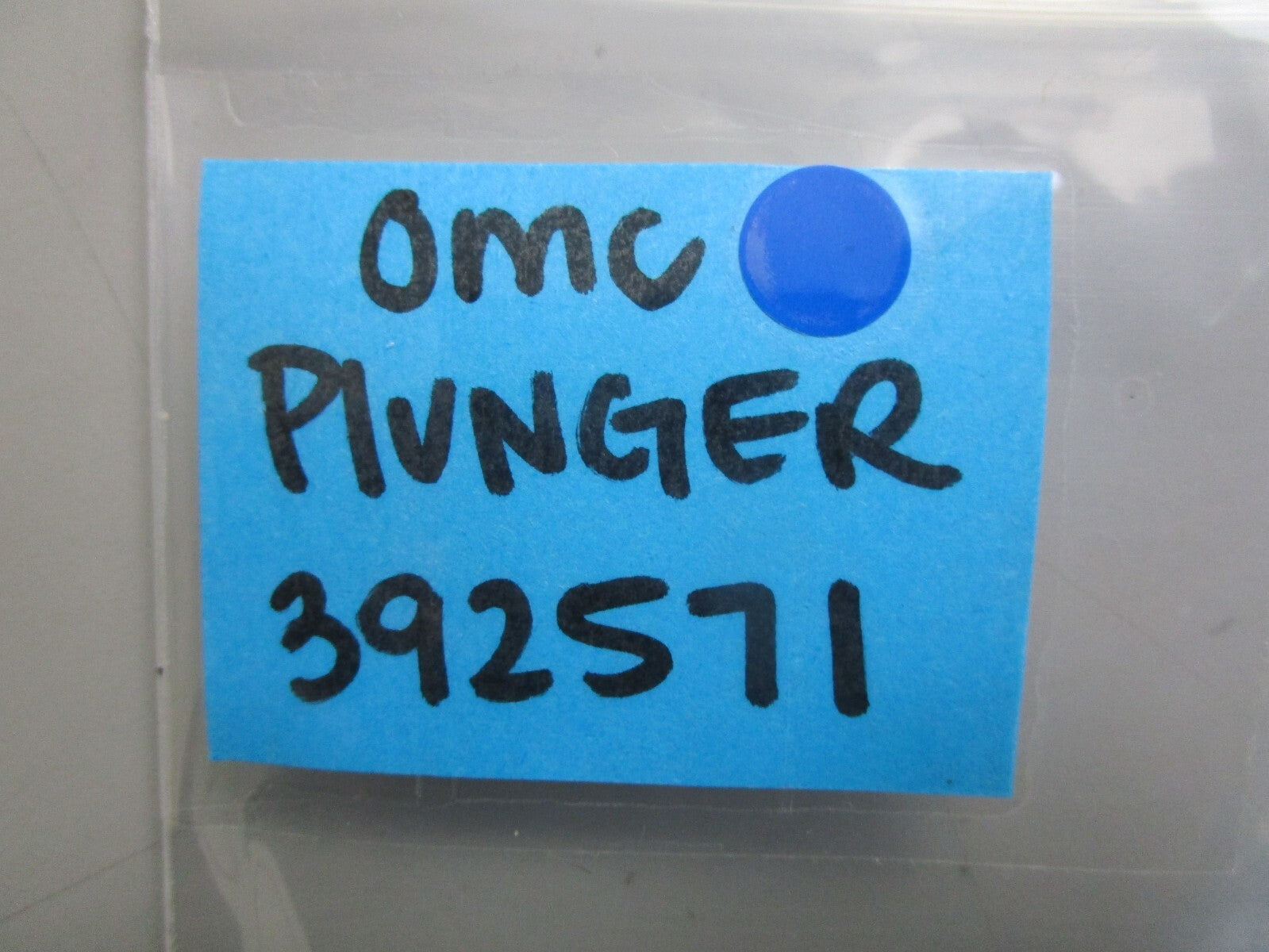 *NEW OEM* 0770 OMC Johnson Evinrude Plunger 392571 0392571