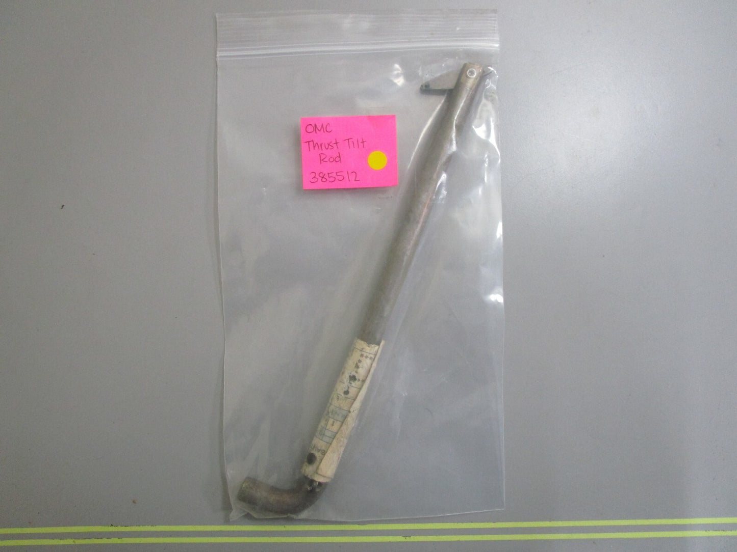 *NEW OEM* 0810 OMC Johnson Evinrude Thrust Tilt Rod 385512 0385512