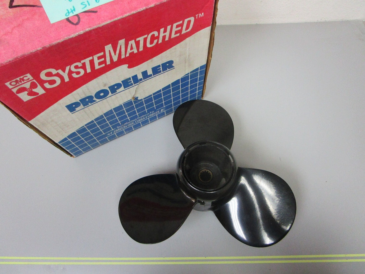 *NEW OEM* 0720 OMC Johnson Evinrude 9 15 hp 10 x 7P Propeller 398126 0398126