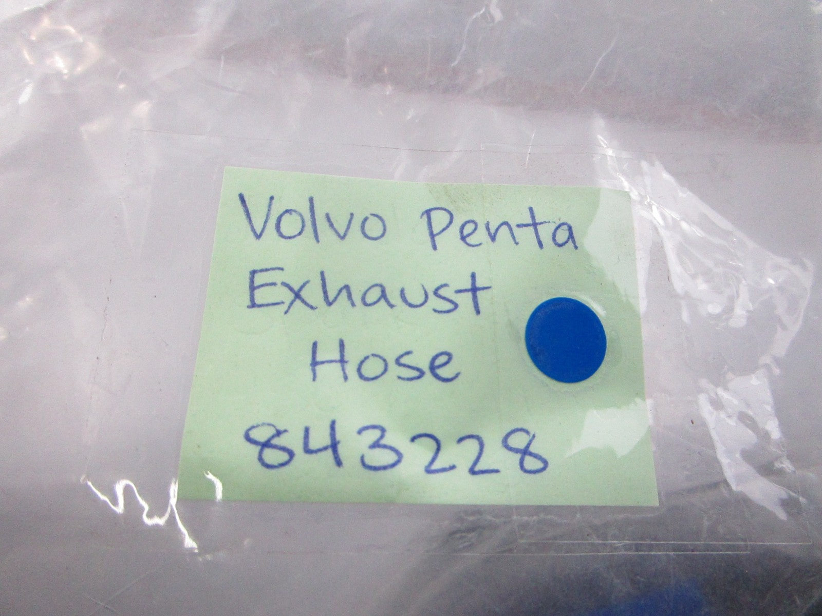 *NEW OEM* 0810 Volvo Penta Exhaust Hose 843228