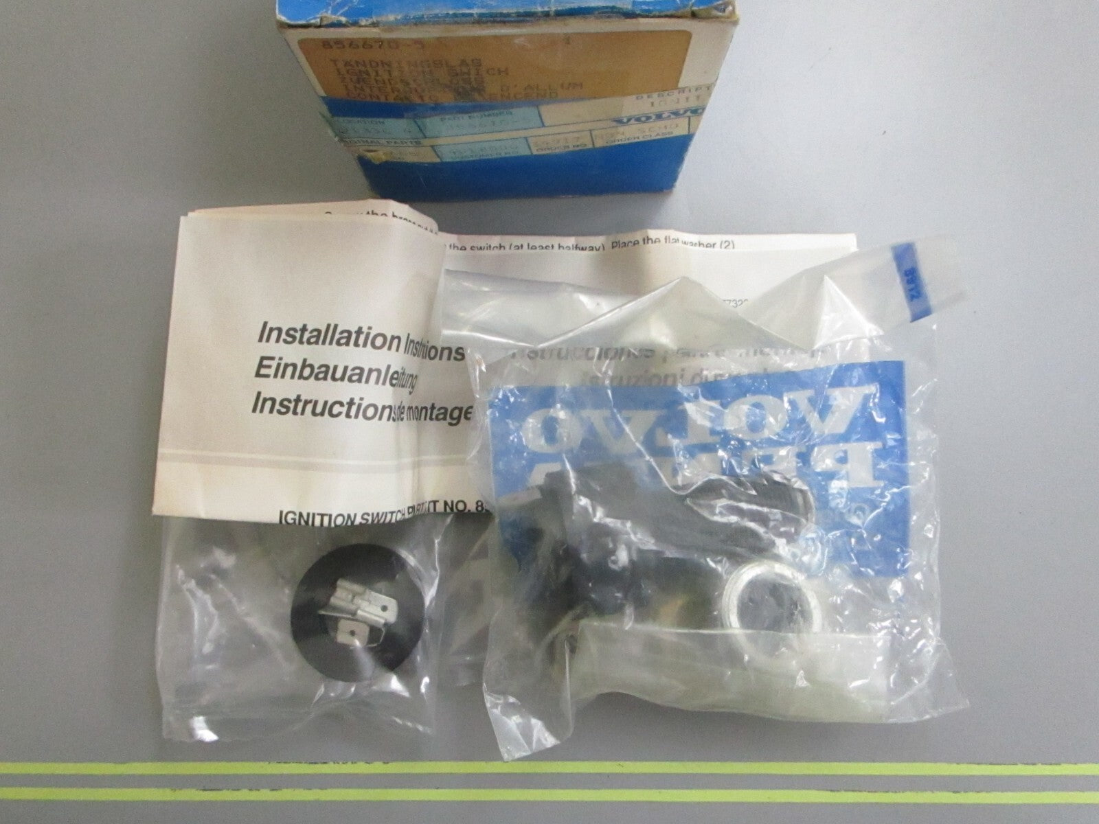 *NEW OEM* 0820 Volvo Penta Ignition Starter Switch Kit 856670