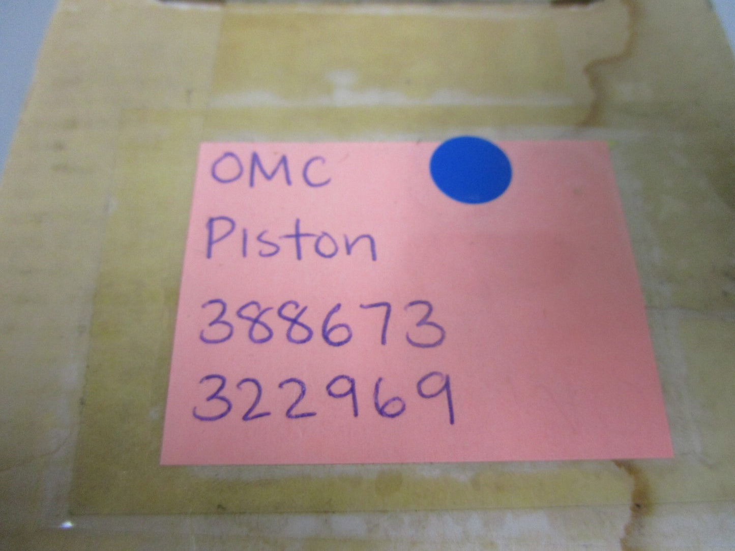 *NEW OEM* 0810 OMC Johnson Evinrude Piston 388673 322969 0388673 0322969