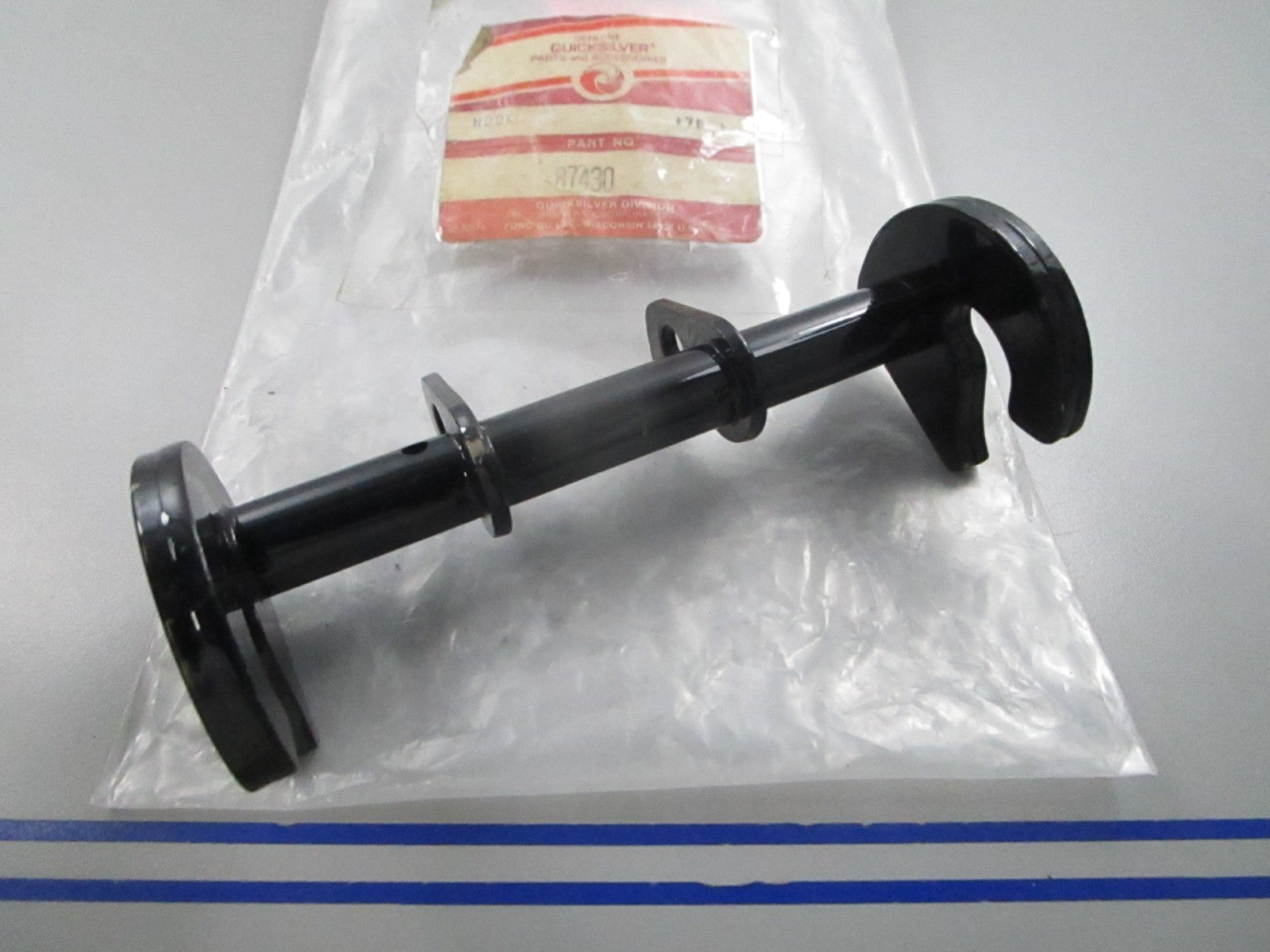 NEW OEM 87430 Mercury Quicksilver Reverse Lock Hook 0810