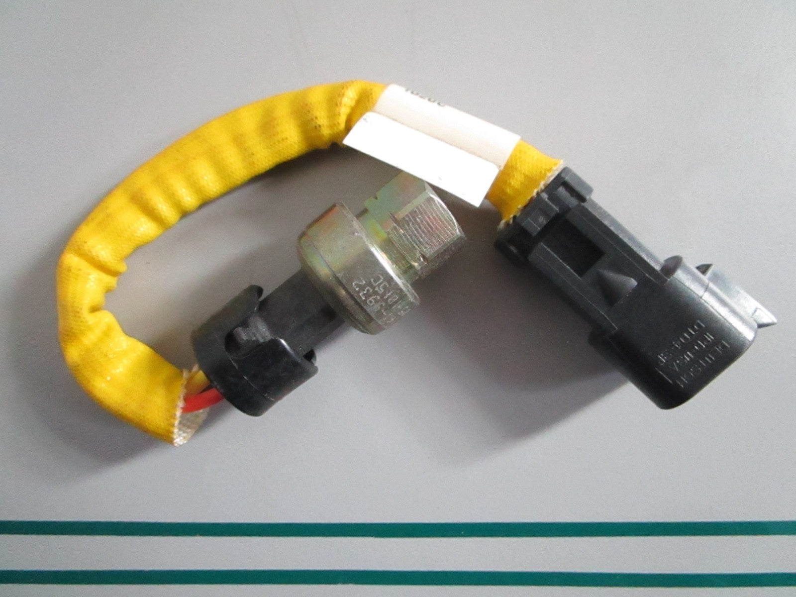 NEW OEM 161-9932 CAT Sensor 0820