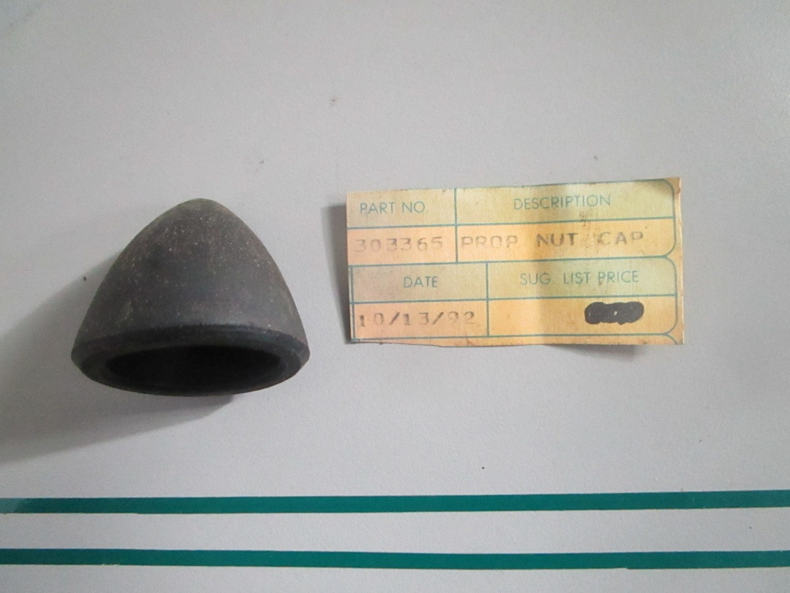 NEW OEM 303365 0303365 OMC Johnson Evinrude Prop Nut 0820