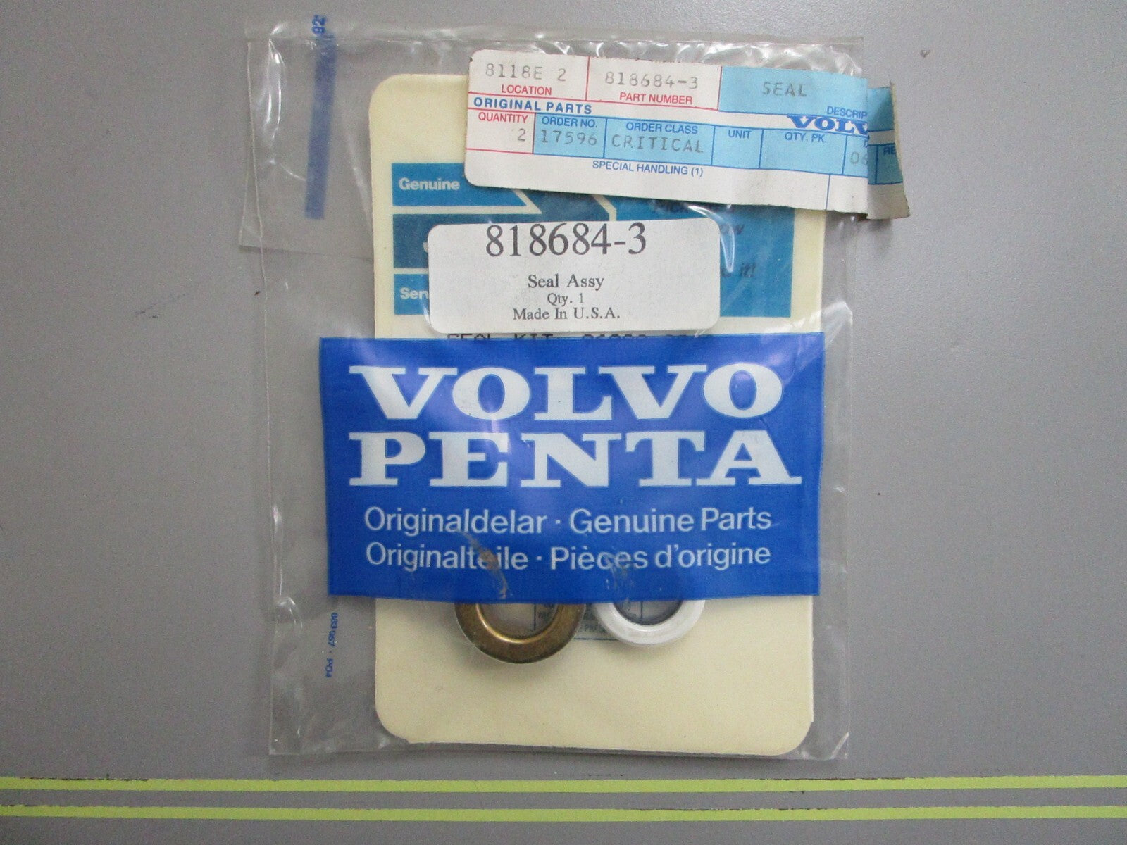 *NEW OEM* 0820 Volvo Penta Seal 818684