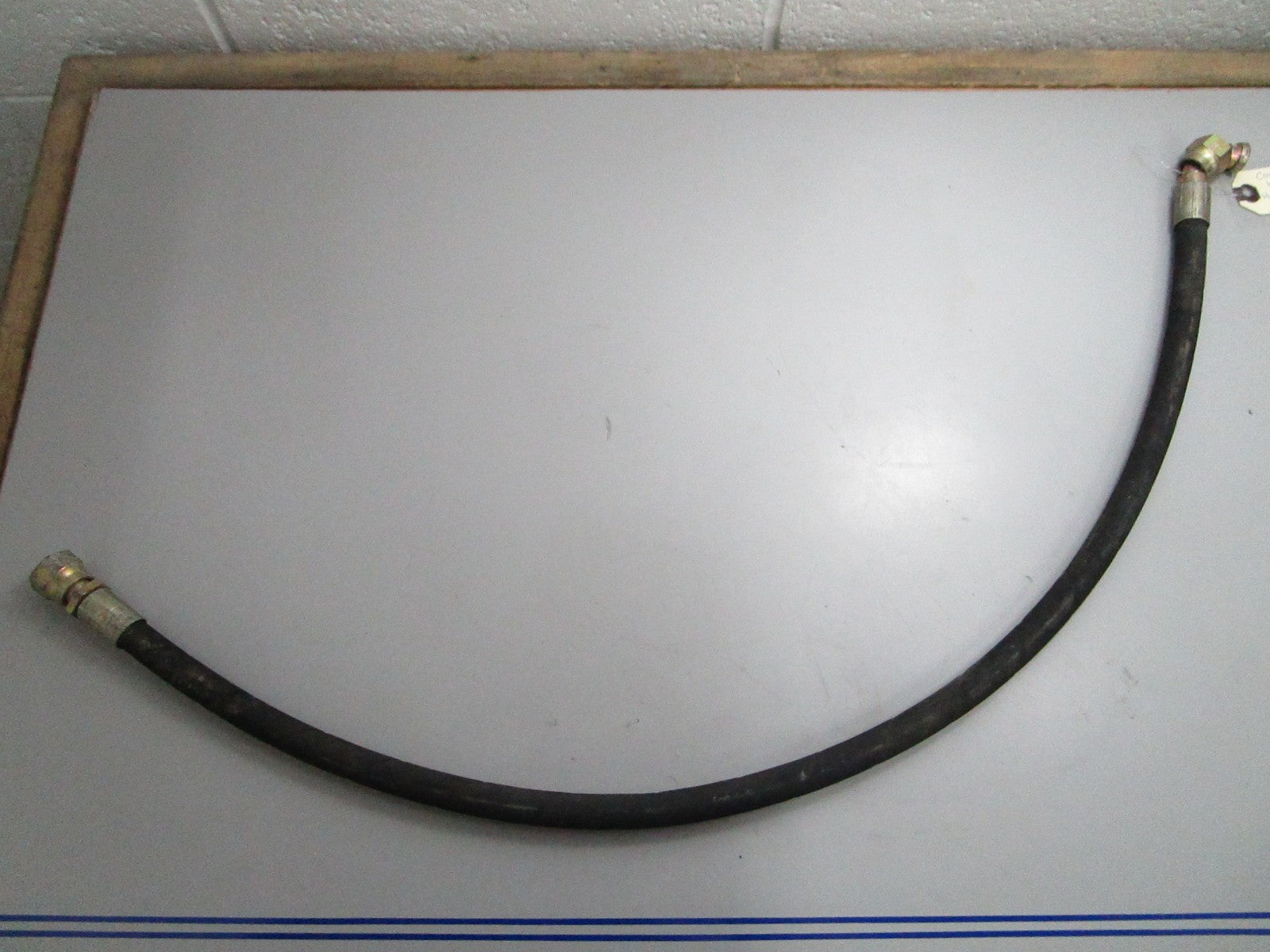 *NEW OEM* 0820 Case New Holland Hydraulic Hose 85807873