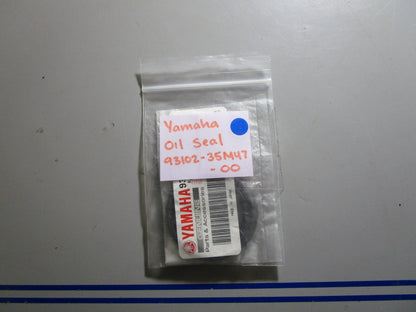 *NEW OEM* 0810 Yamaha Oil Seal 93102-35M47-00