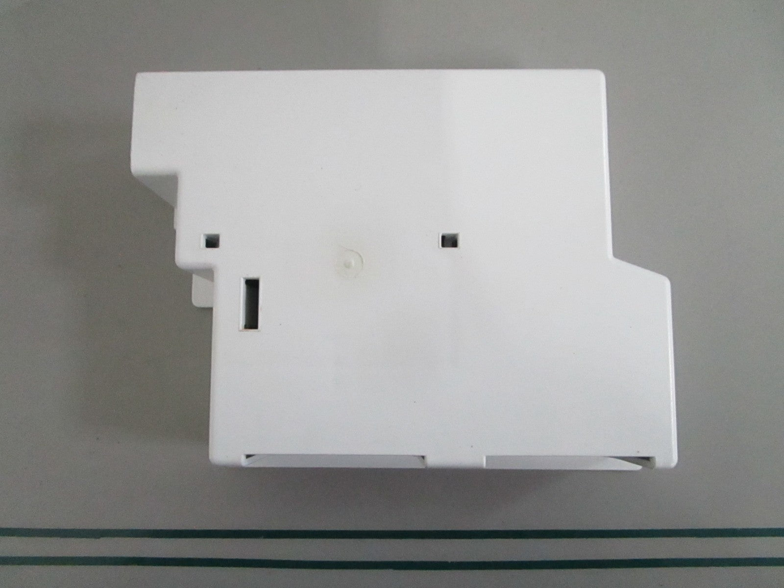 Whirlpool NEW OEM Refrigerator Water Valve Enclosure Cover W10811115 NOS 0820