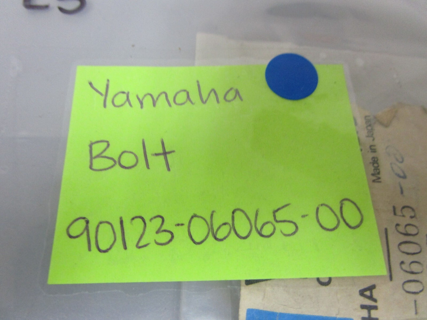 *NEW OEM* (LOT OF 5) 0770 Yamaha Bolt 90123-06065-00