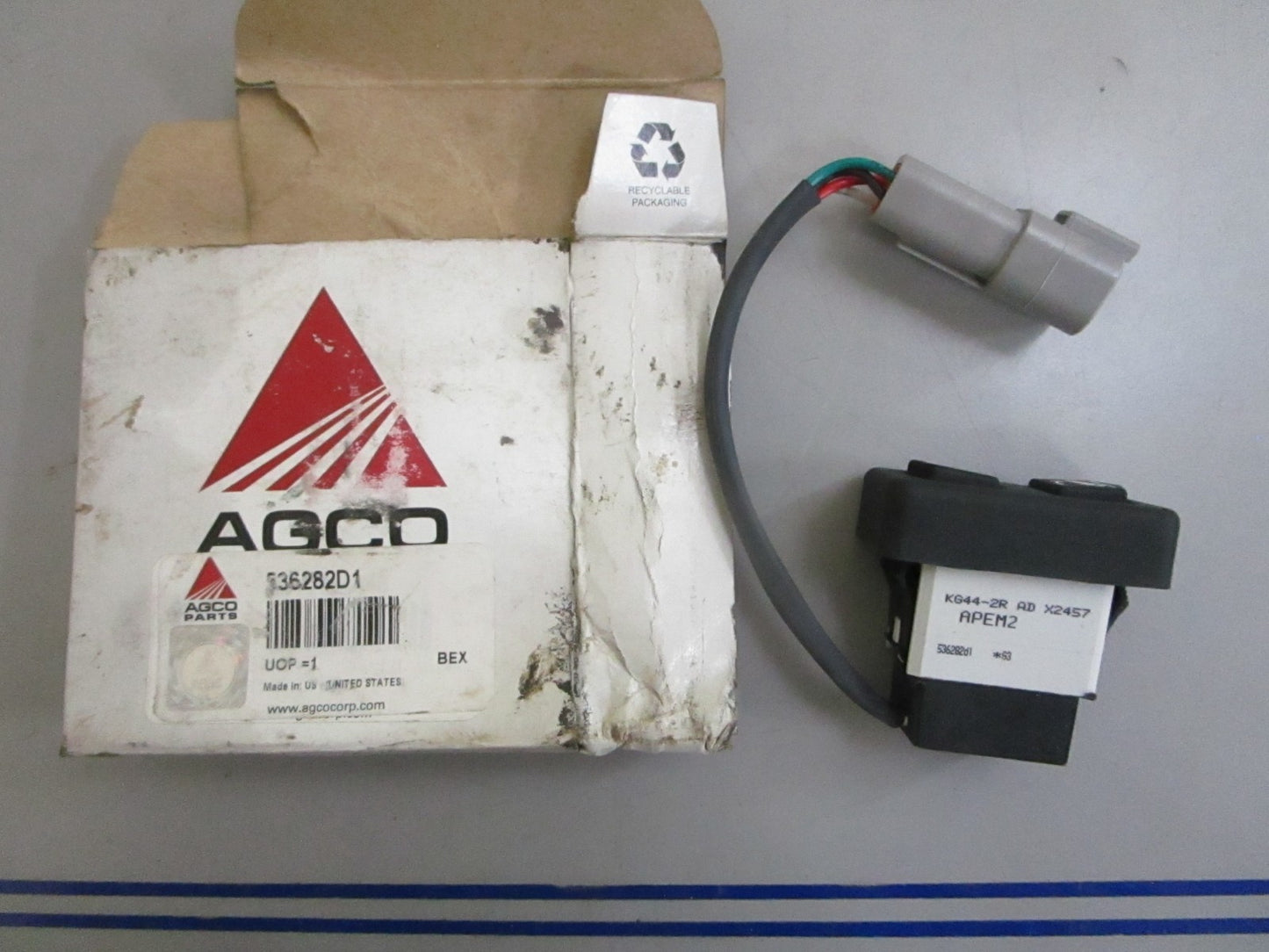 *NEW* 0820 AGCO Parts Rocker Switch 536282D1