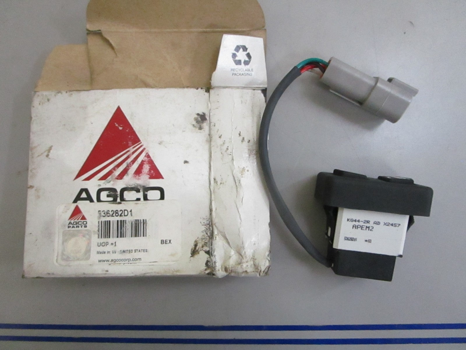 *NEW* 0820 AGCO Parts Rocker Switch 536282D1