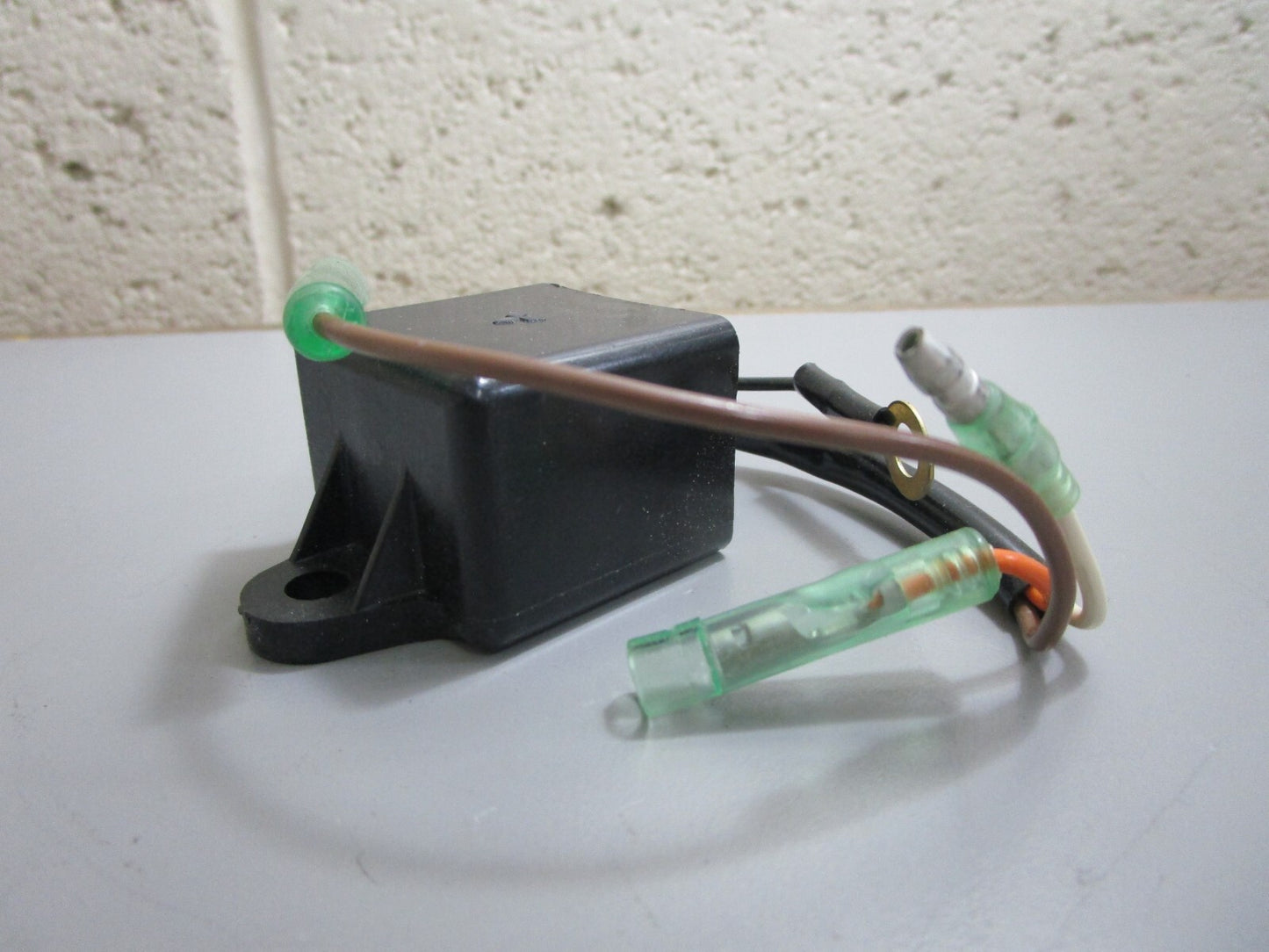 *NEW OEM* 0820 Mercury Quicksilver CDI Unit 823034T