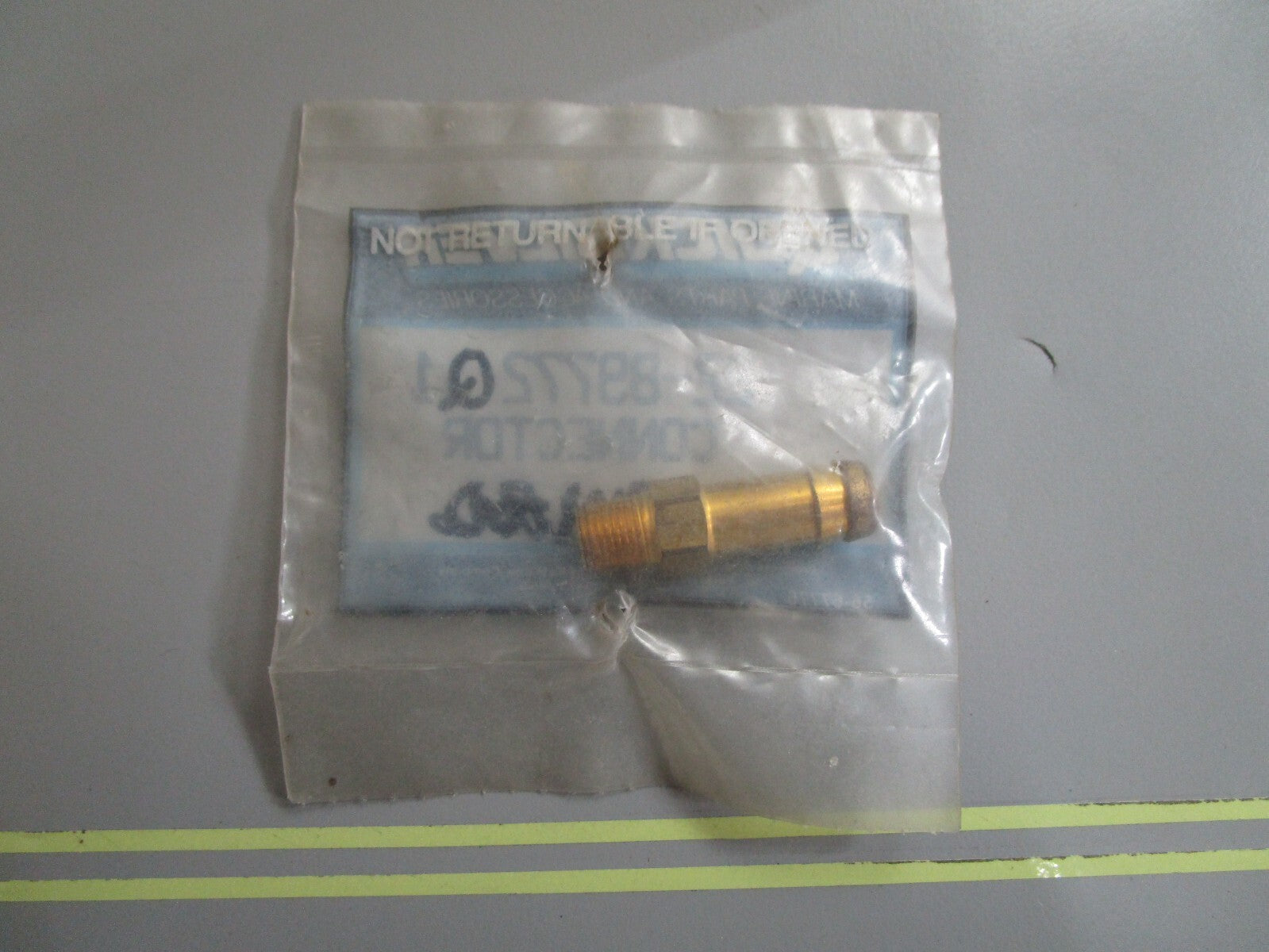 *NEW OEM* 0810 Mercury Quicksilver Fuel Line Connector 22-89772Q1