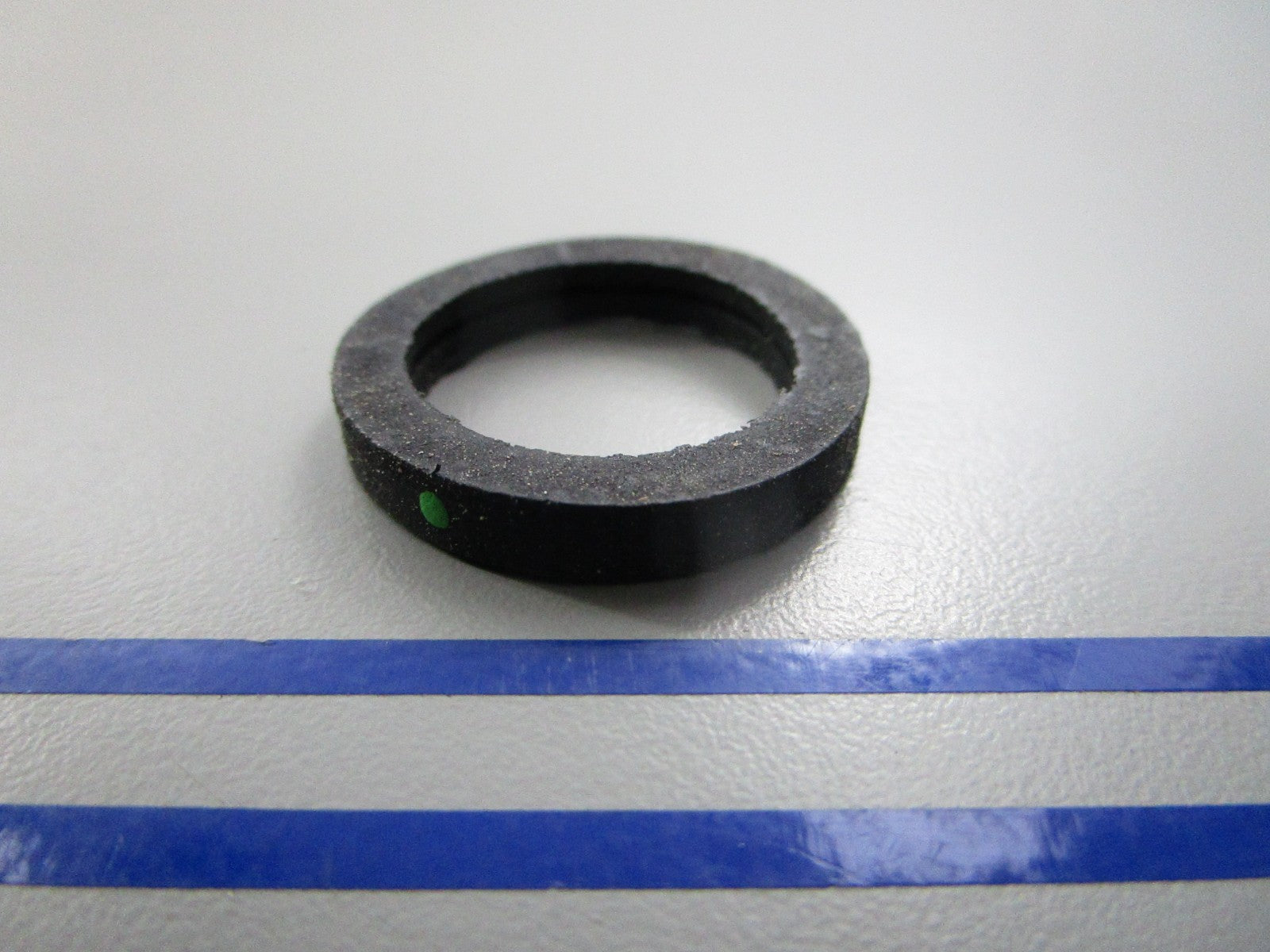 NEW OEM 831622 Volvo Penta Seal 0810