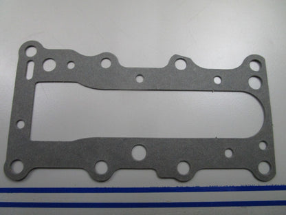 *NEW OEM* 0810 OMC Johnson Evinrude Gasket 318925 0318925
