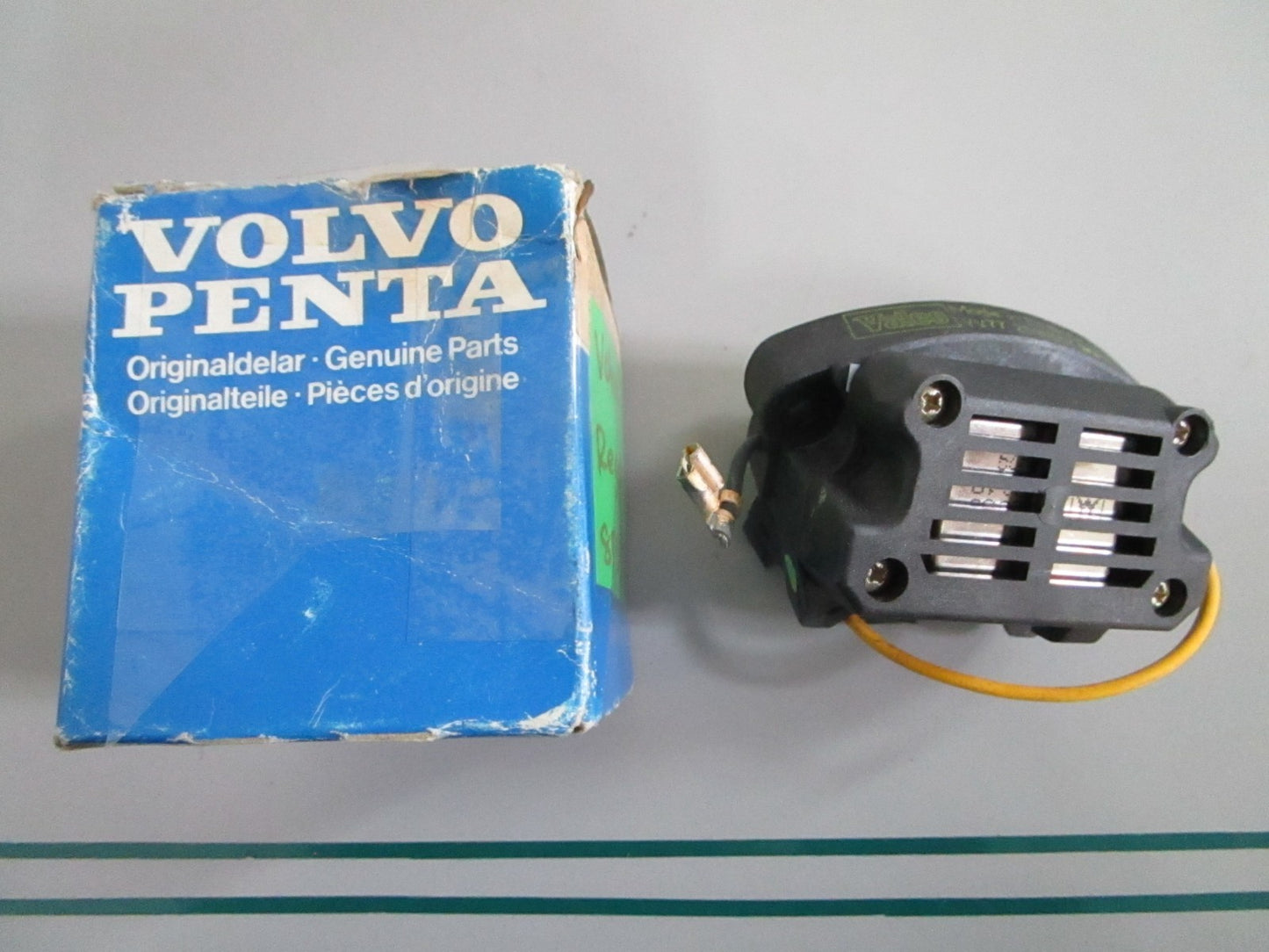 NEW OEM 858840 Volvo Penta Regulator 0820