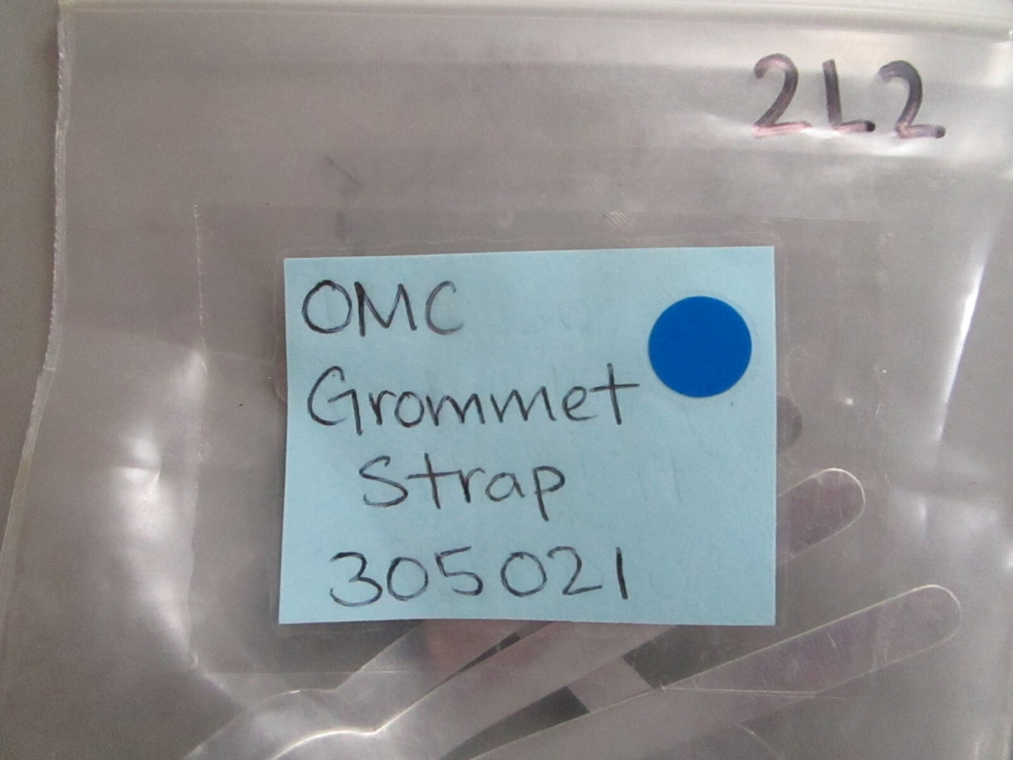 *NEW OEM* (LOT OF 2) 0810 OMC Johnson Evinrude Grommet Strap 305021 0305021