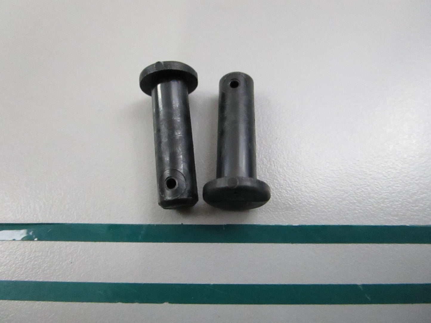 OMC Johnson Evinrude NEW OEM Throttle Pin 334063 0334063 NOS (LOT OF 2) 0810