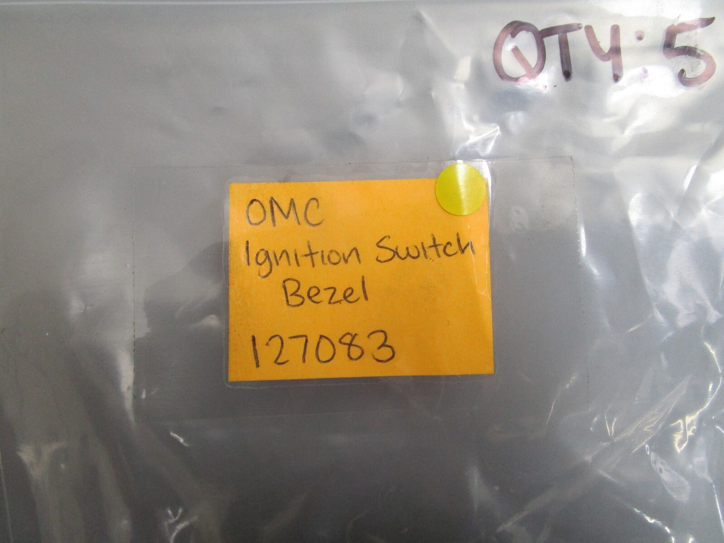*NEW OEM* 0810 OMC Johnson Evinrude Ignition Switch Bezel 127083 0127083