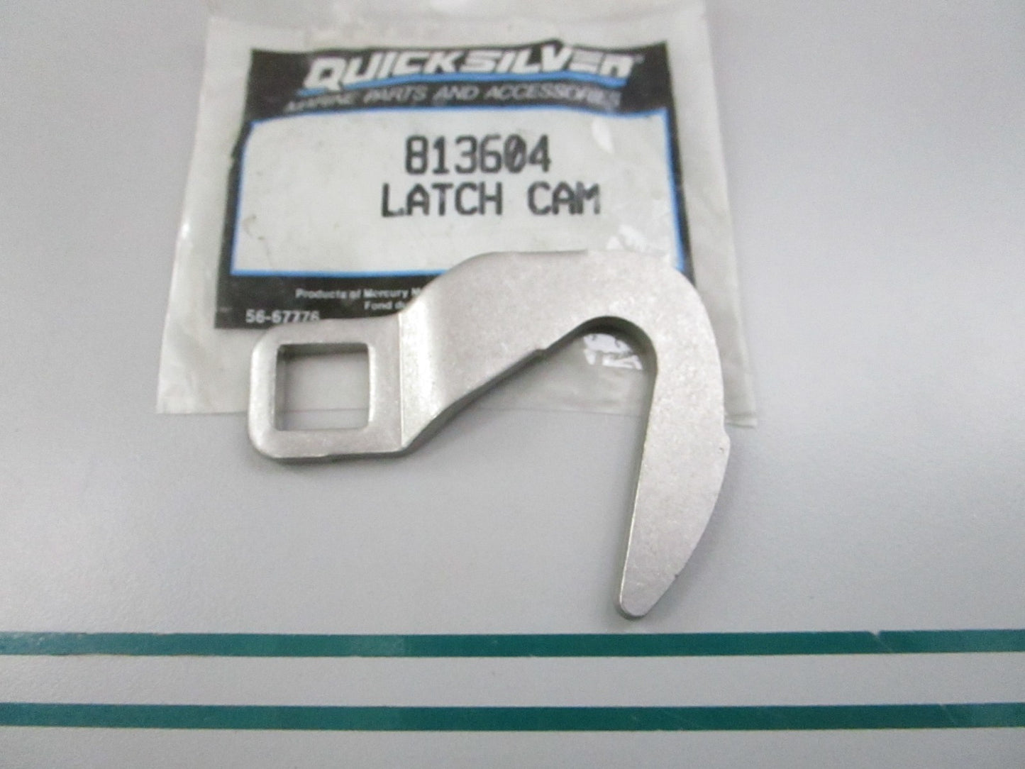 NEW OEM 813604 Mercury Quicksilver Cam Latch 0810