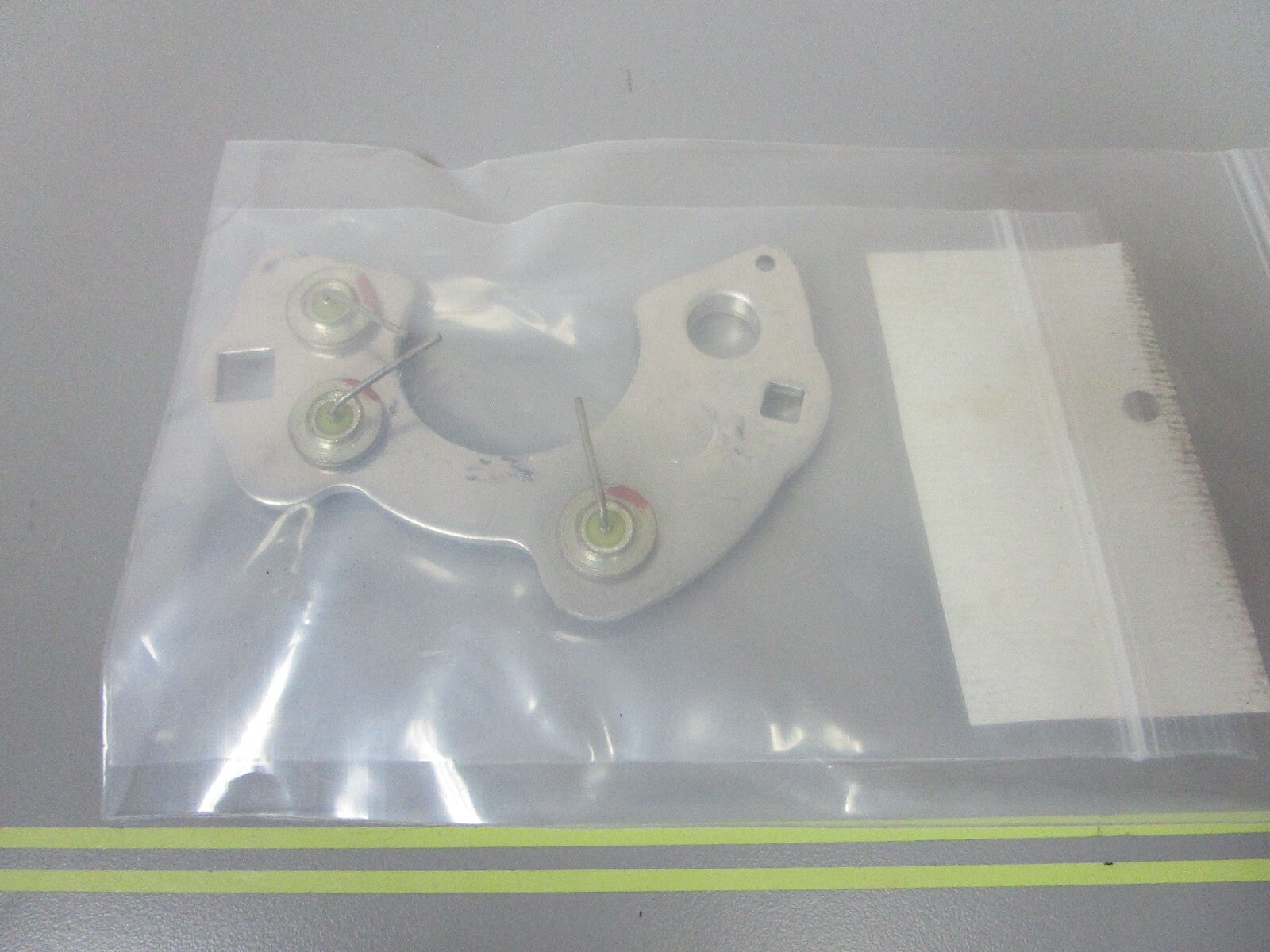 *NEW OEM* 0720 OMC Johnson Evinrude Plate Assembly 383897 0383897