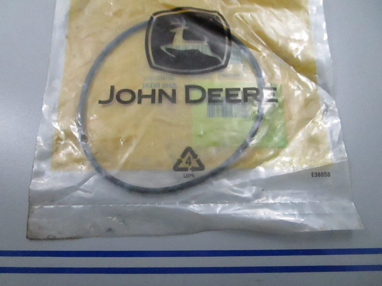 *NEW OEM* 0810 John Deere Seal CH16109