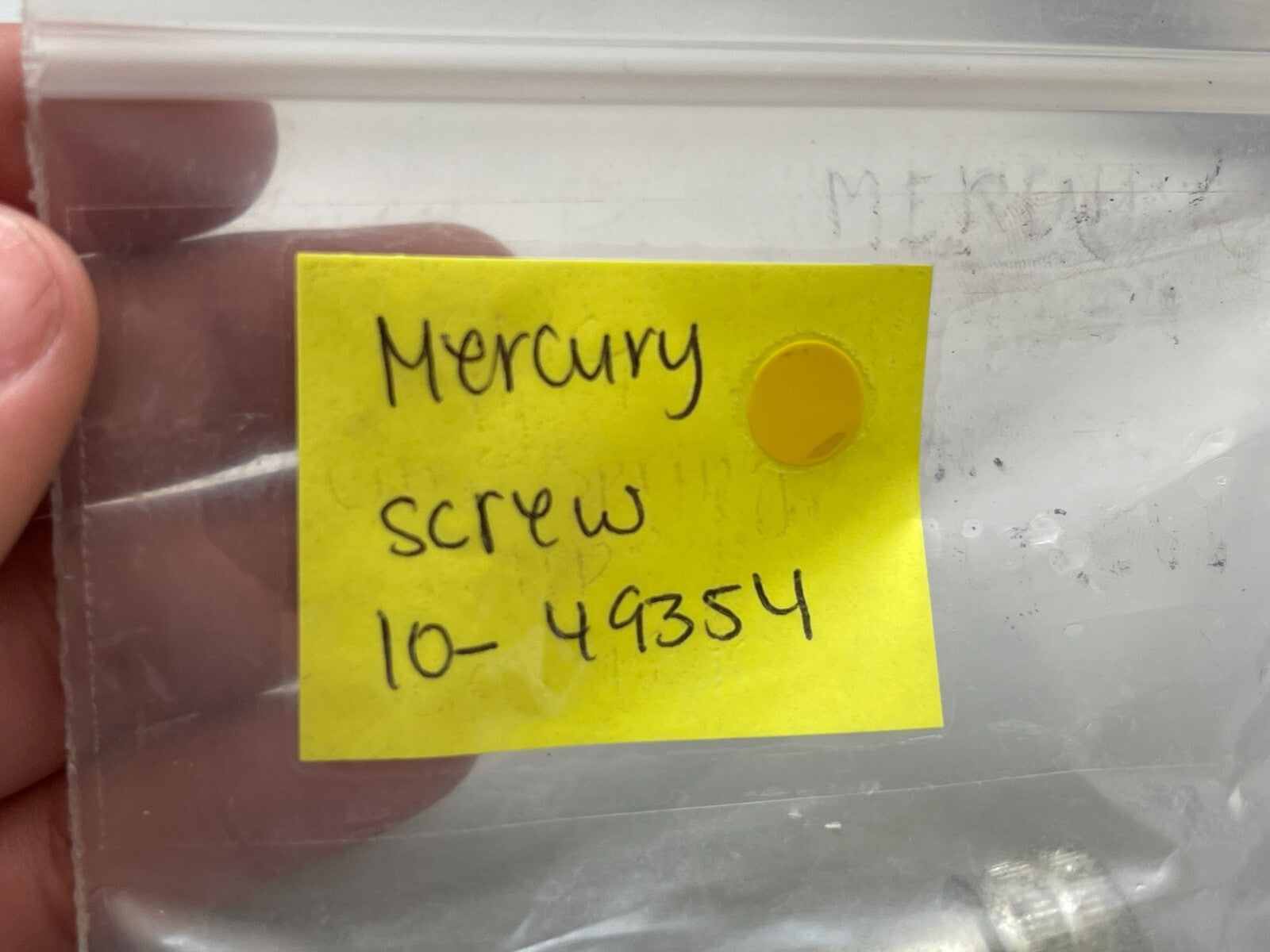 *NEW OEM* 0810 Mercury Quicksilver Screw 10-49354