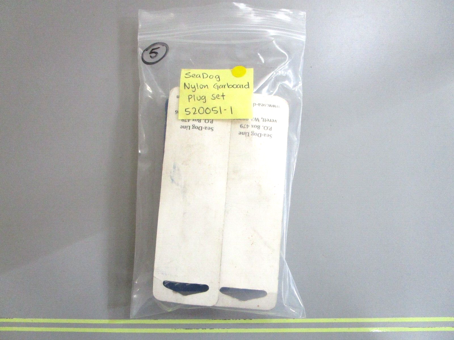 *NEW* 0750 Sea Dog NYLON GARBOARD PLUG SET 520051-1