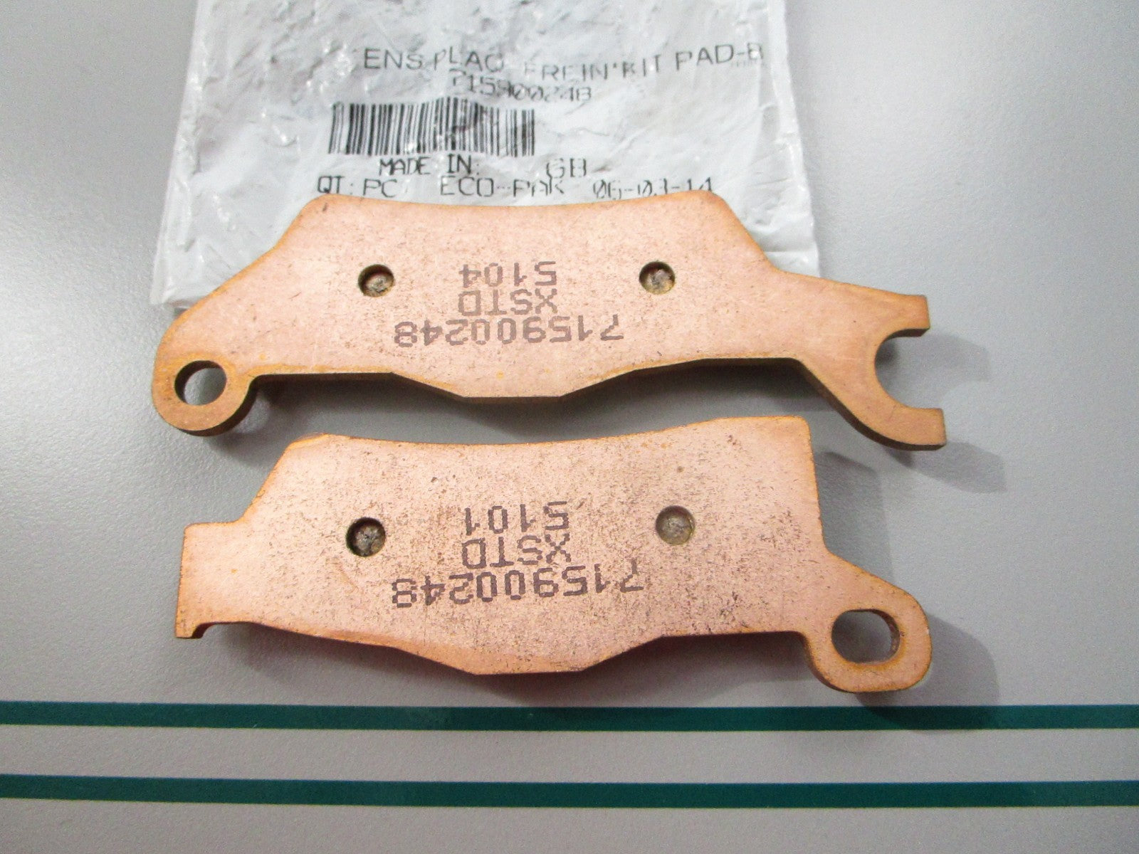 NEW OEM 715900248 Can-Am Brake Pad Kit 0810