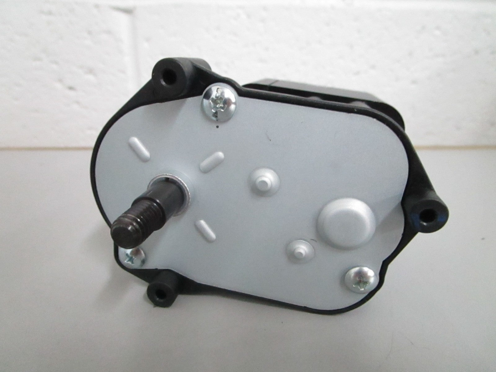 *NEW OEM* 0820 Whirlpool Motor W11671282