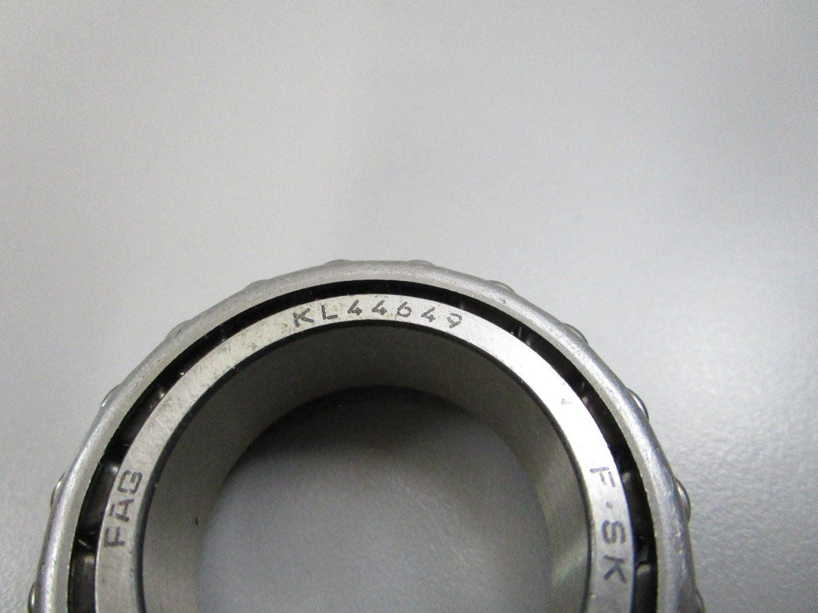 NEW OEM KL44649 L44610 FAG Roller Wheel Bearing 0810