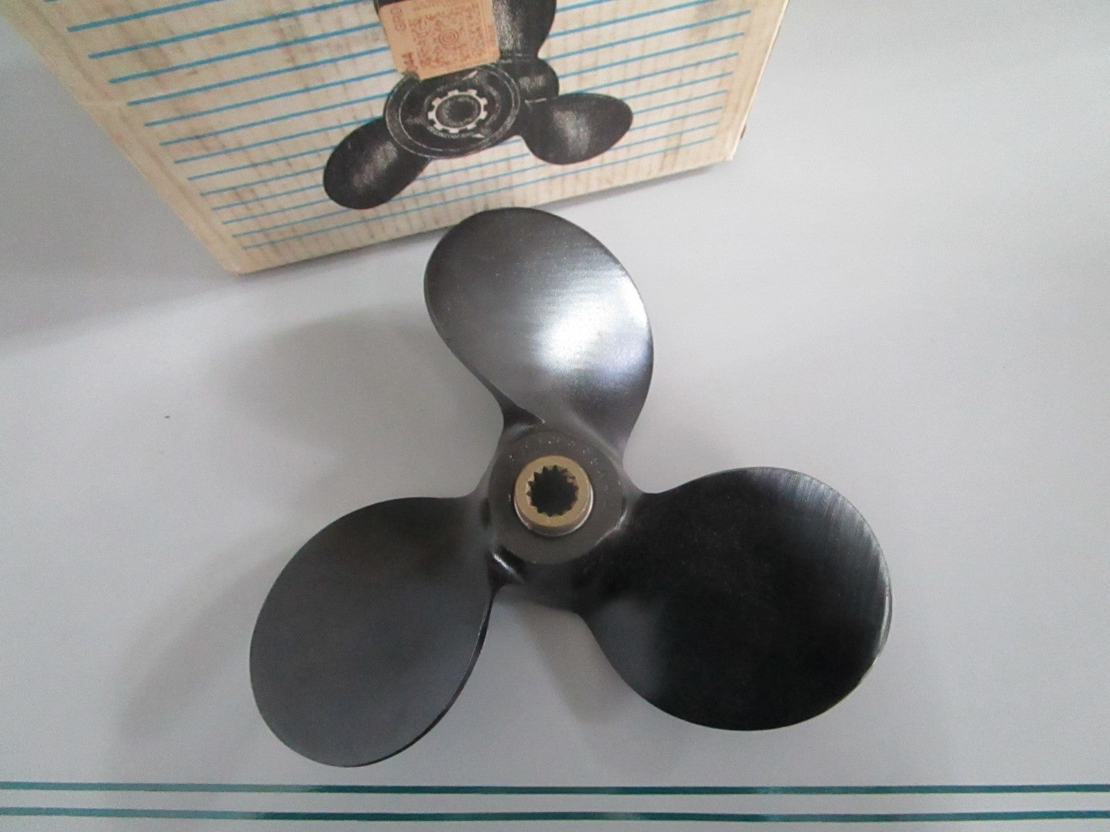 NEW OEM 48-819335A40 Mercury Quicksilver 35 40 50HP 10⅜ × 12½ Propeller 0820