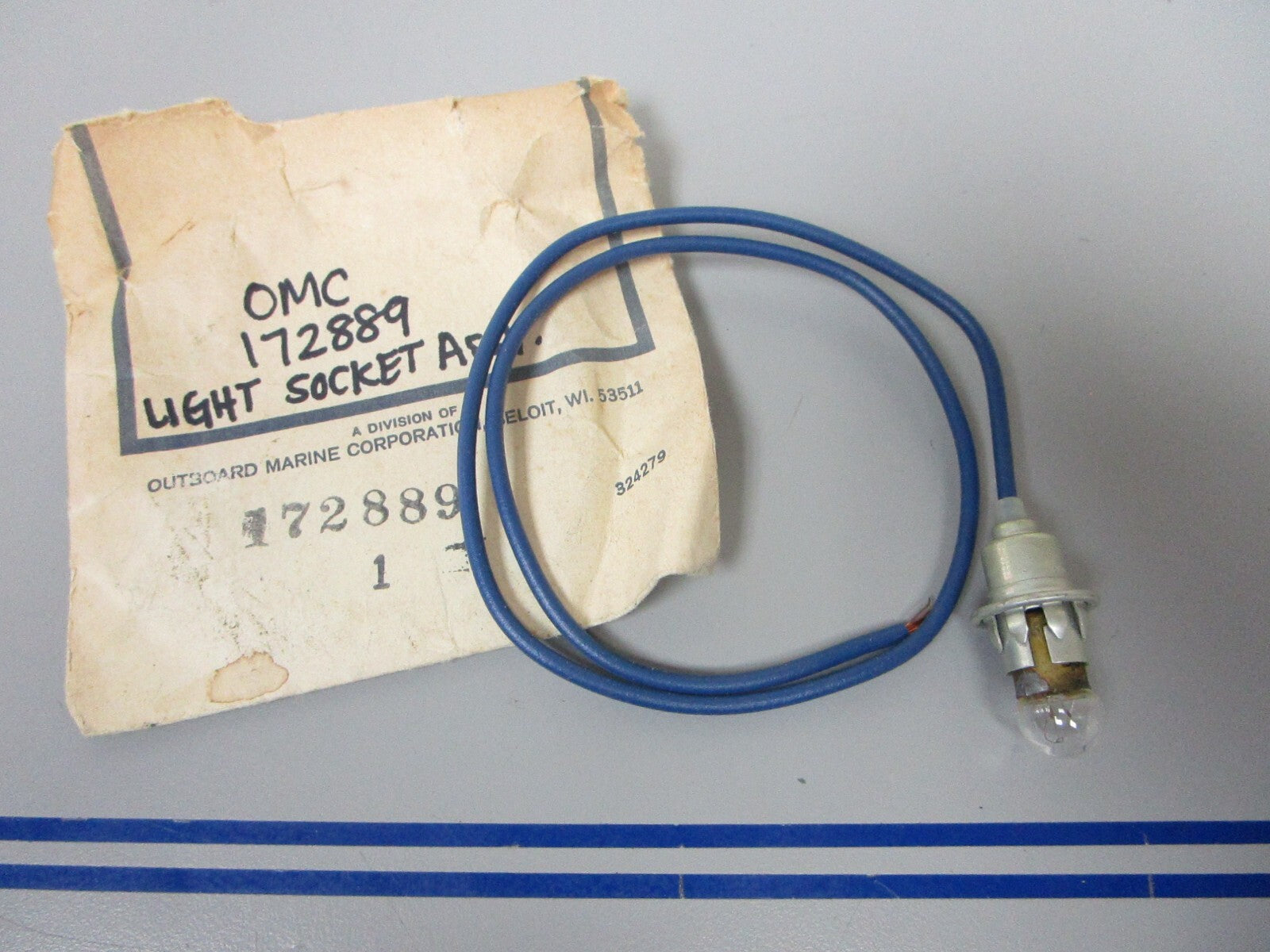 *NEW OEM* 0810 OMC Johnson Evinrude Light Socket Assembly 172889 0172889