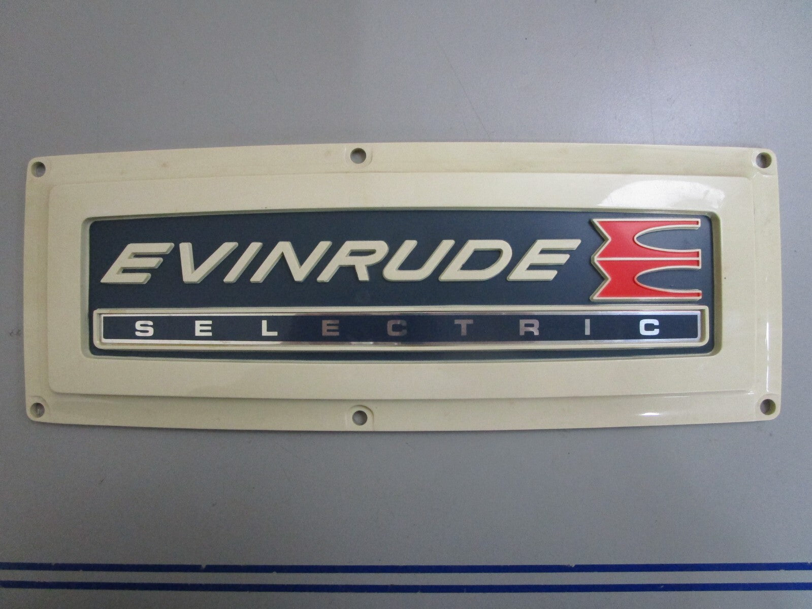 *NEW OEM* 0820 OMC Johnson Evinrude Front Plate 206405 0206405