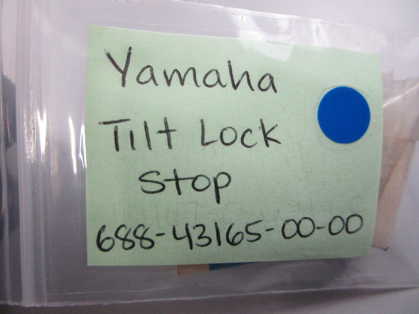 *NEW OEM* 0810 Yamaha Tilt Lock Stop 688-43165-00-00