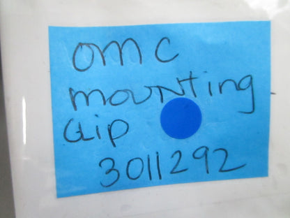*NEW OEM* (LOT OF 2) 0810 OMC Johnson Evinrude Mounting Clip 3011292