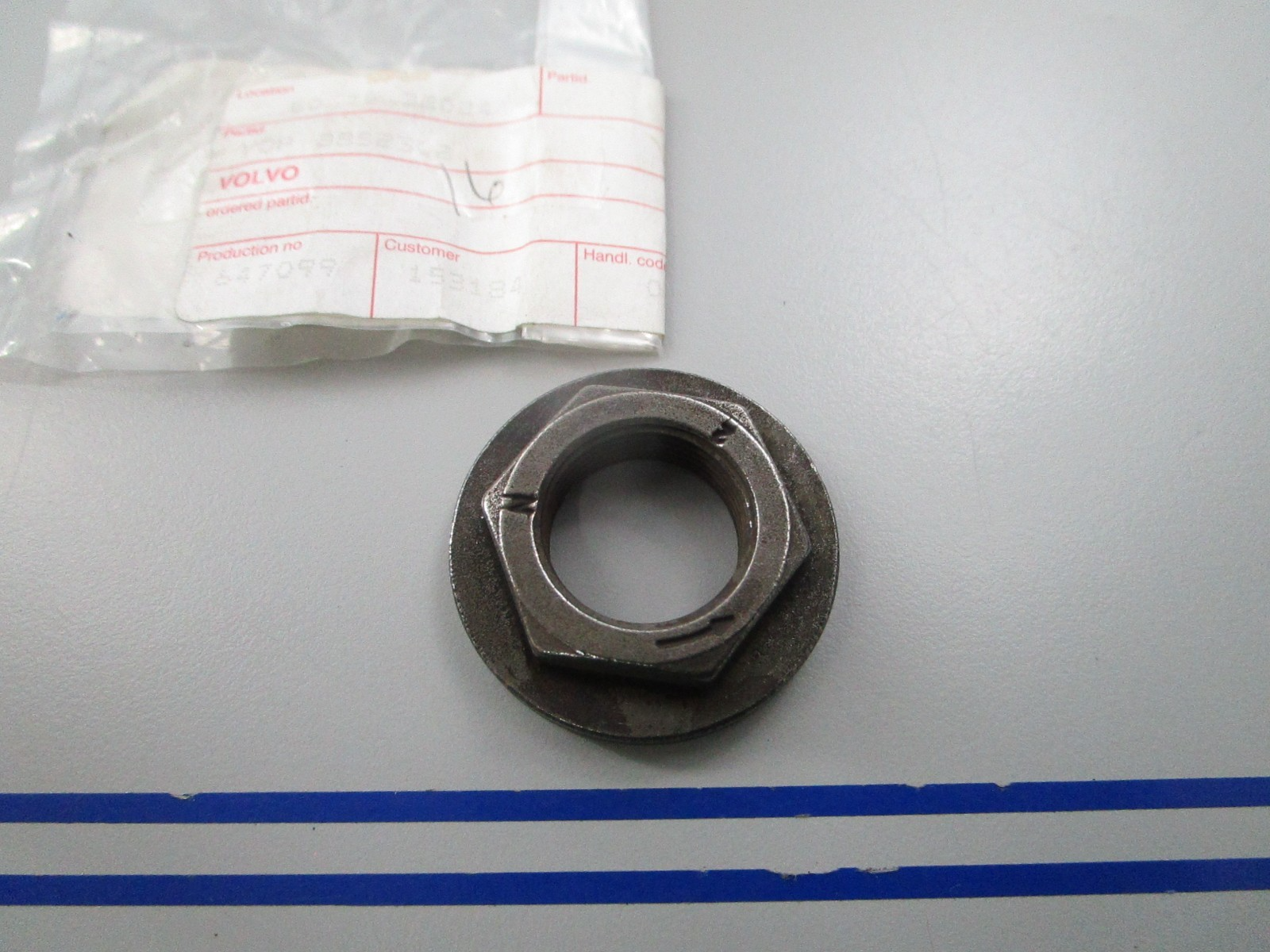 NEW OEM Volvo Penta 3852302 Nut 0810