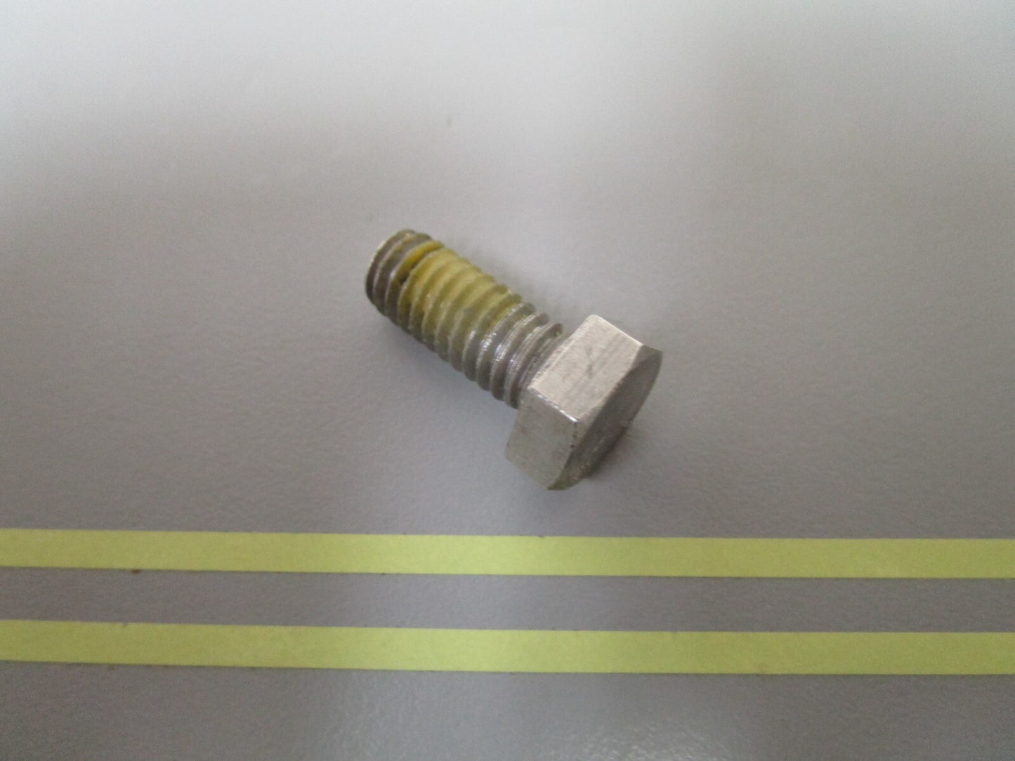 *NEW OEM* 0810 OMC Johnson Evinrude Detector Screw 910741 0910741