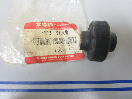 *NEW OEM* 0810 Suzuki Propeller Bush 58210-91J00