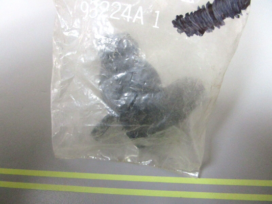 *NEW OEM* 0750 Mercury Quicksilver WATER PUMP COVER AY 93224A1