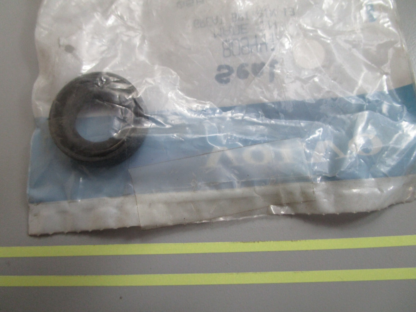 *NEW OEM* 0810 Volvo Penta Seal 809441