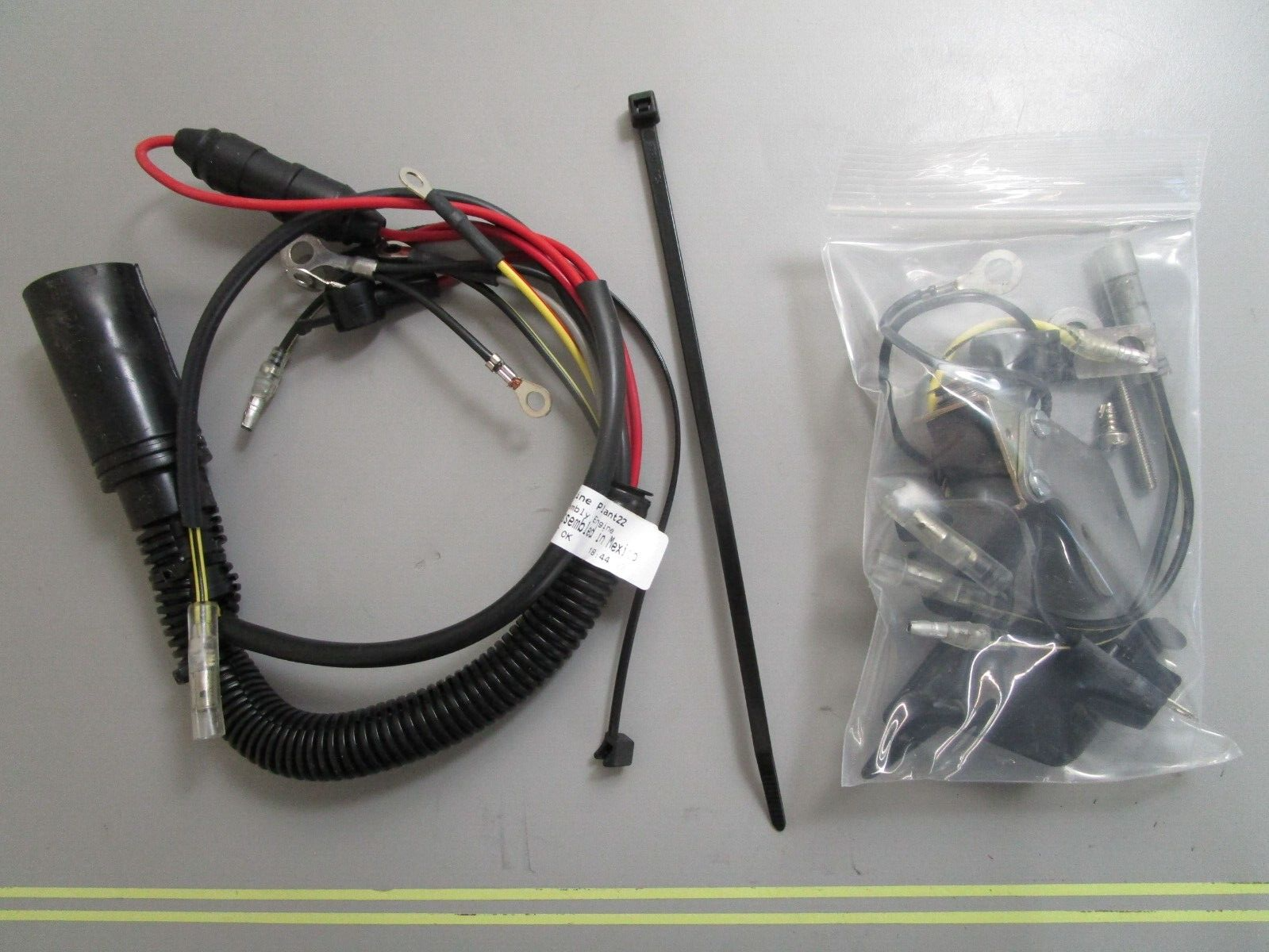 *NEW OEM* 0770 Mercury Quicksilver Harness Attaching Kit 95723A4