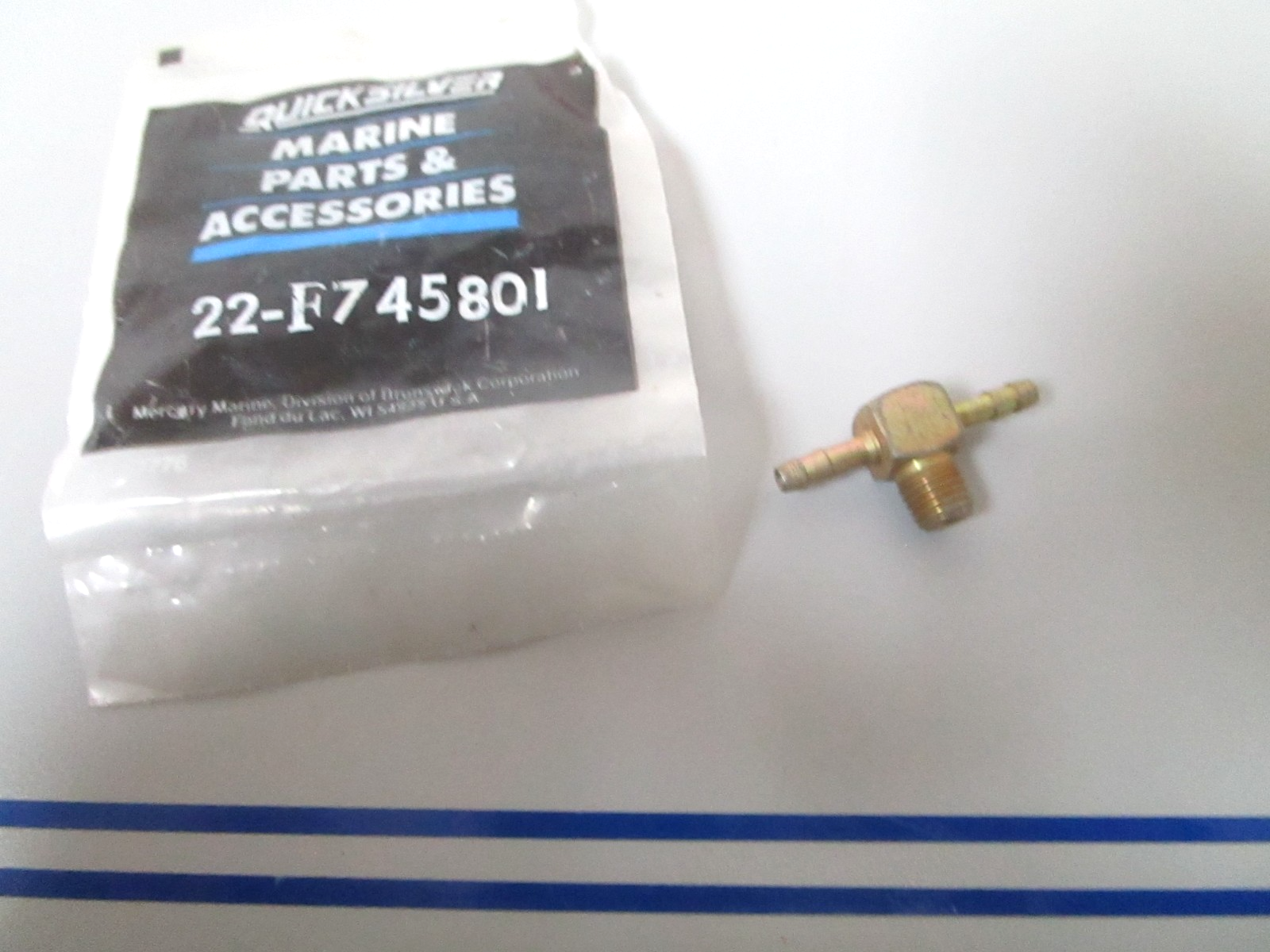 NEW OEM 22-F745801 Mercury Force Fitting 0810