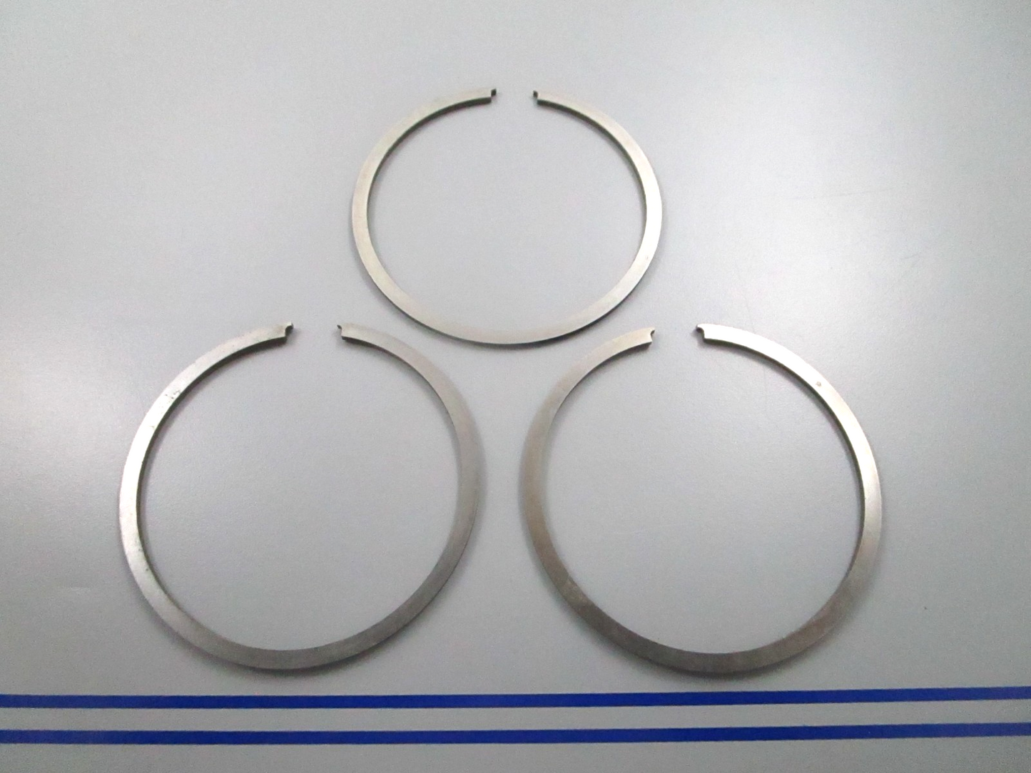 *NEW OEM* 0810 OMC Johnson Evinrude 3 Ring Set 382825 0382825
